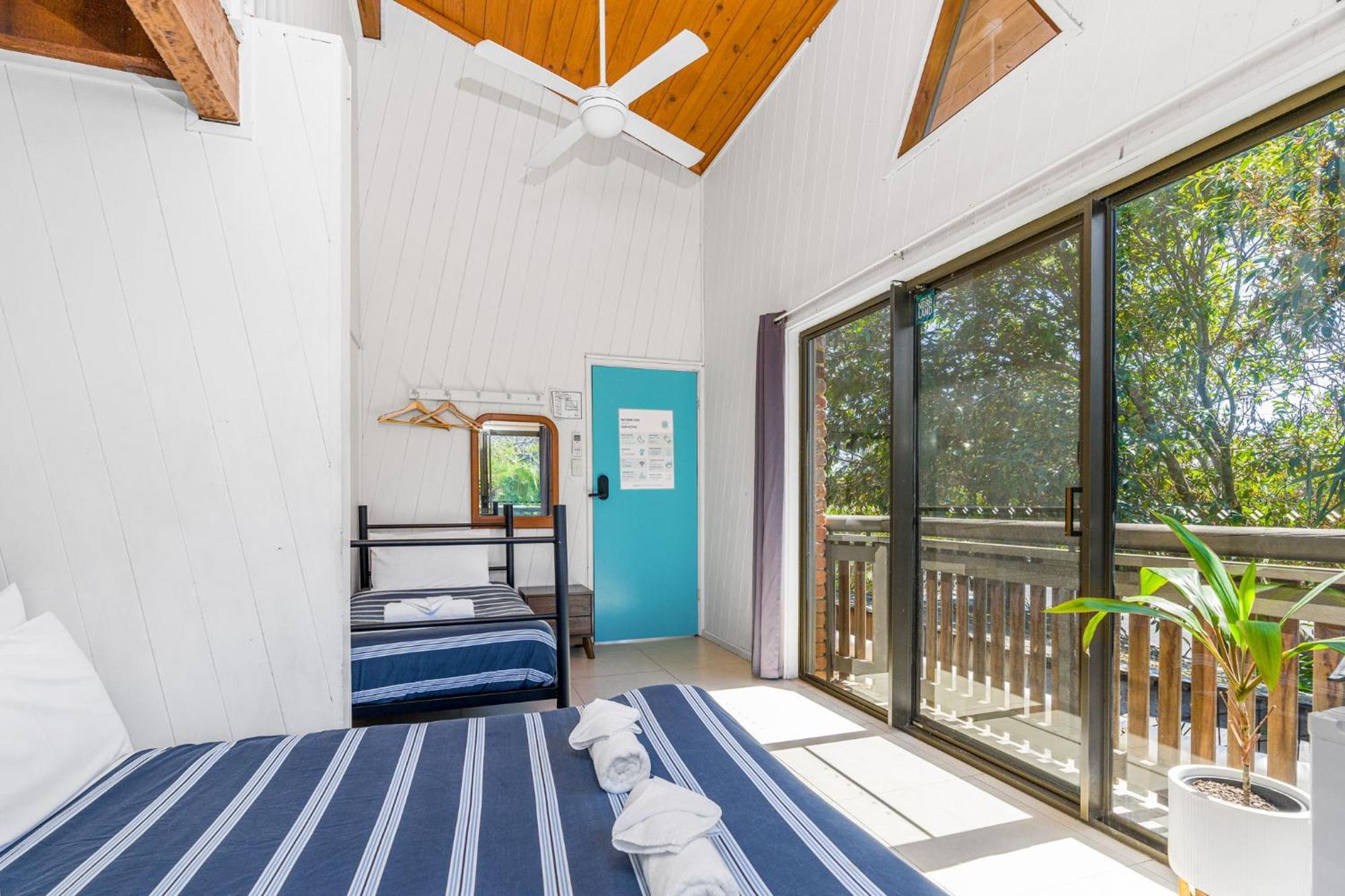 Aquarius Backpackers Resort 바이런베이 외부 사진
