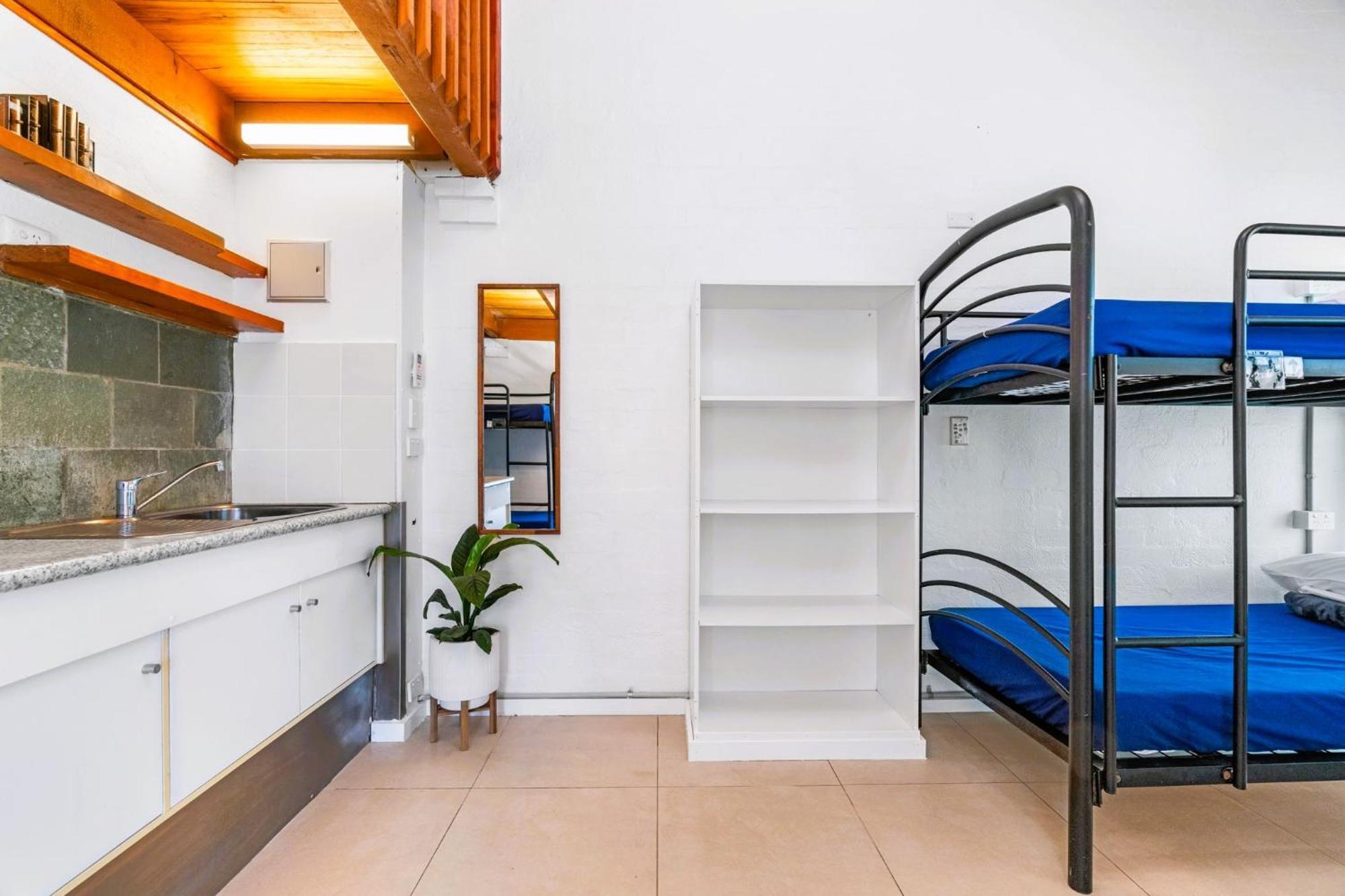 Aquarius Backpackers Resort 바이런베이 외부 사진