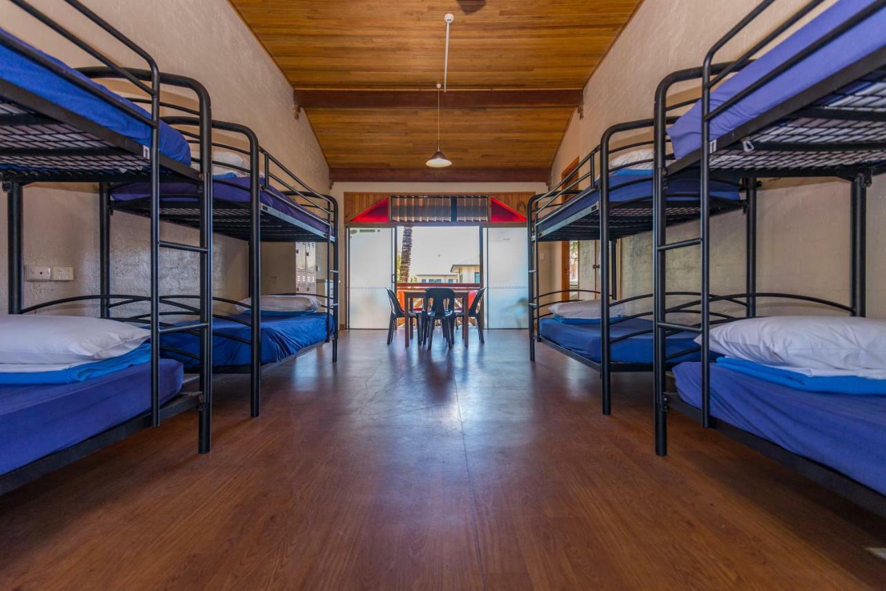 Aquarius Backpackers Resort 바이런베이 외부 사진